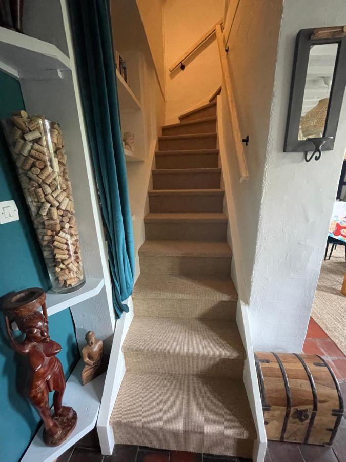 Le Doux Refuge Bed & Breakfast Esquay-sur-Seulles Екстериор снимка